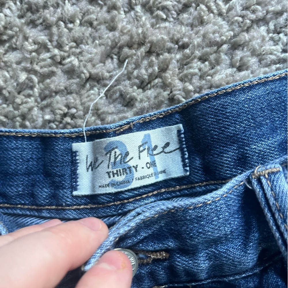 Super cute Free People We The Free Loving Good Vibrations Cutoffs in mid indigo! - Picture 6 of 9